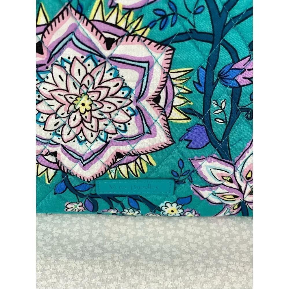VERA BRADLEY Large Blush & Brush Makeup Case - PEACOCK GARDEN